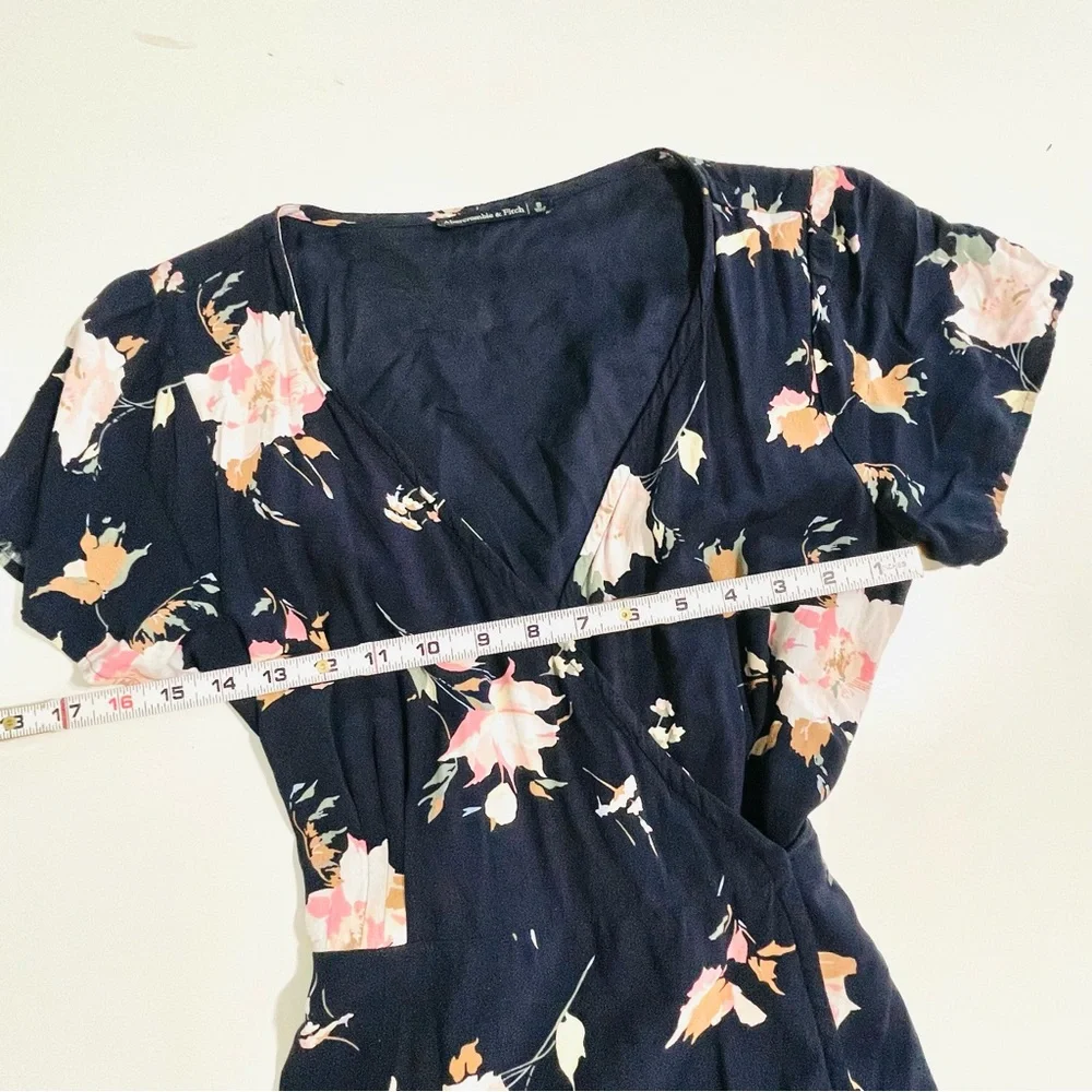 Abercrombie and Fitch Floral Wrap Dress Navy Blue Size Small Y2K Romantic